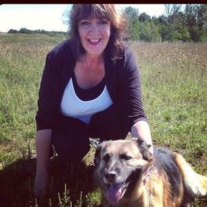 Meet your Posher, Val